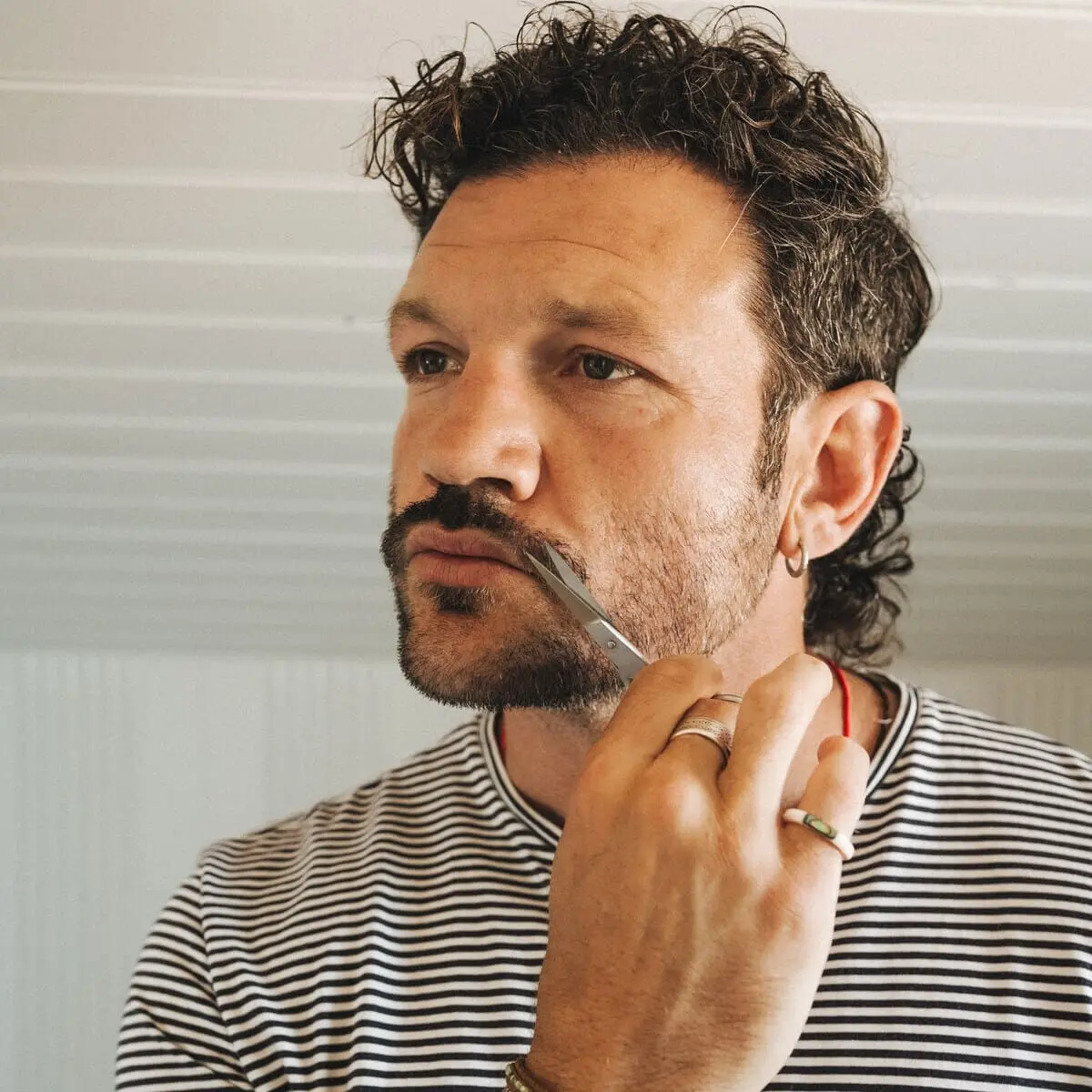 ciseaux barbe et moustache
