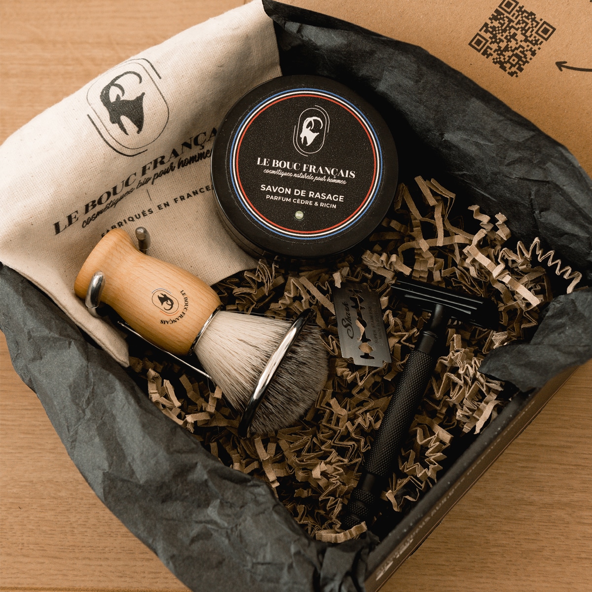 COFFRET RASAGE RASOIR NOIR.jpg