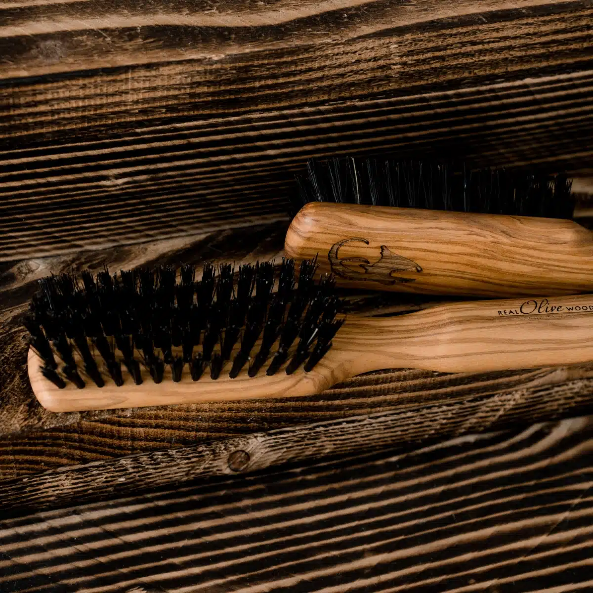 brosse barbe cheveux homme.webp