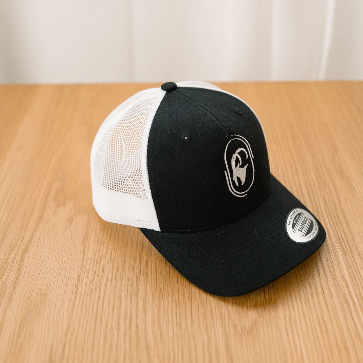 casquette trucker homme le bouc francais noir.jpg casquette trucker homme le bouc francais noir.jpg